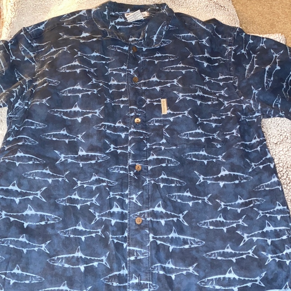 Men’s Columbia dress shirt